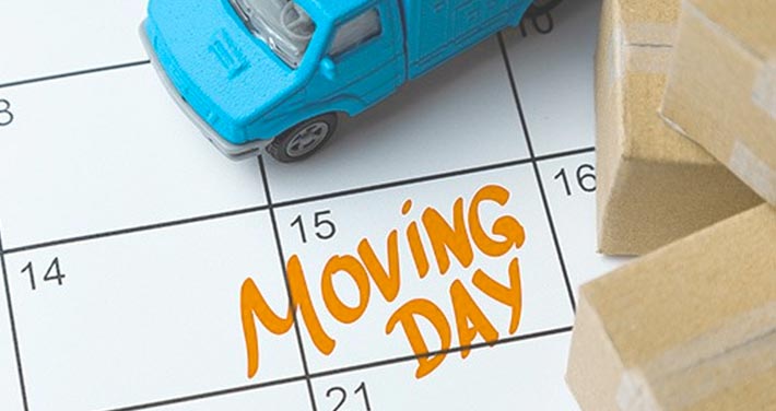 paper calendar with moving day highlighted